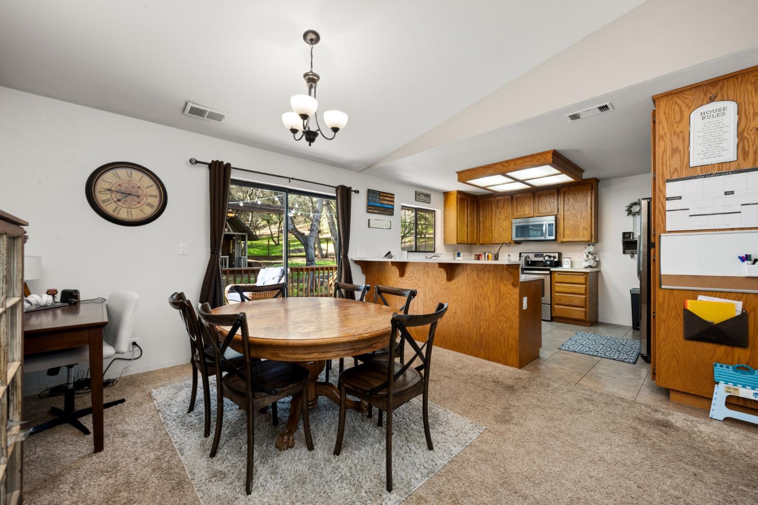 Detail Gallery Image 16 of 44 For 1547 American River Trl, Cool,  CA 95614 - 3 Beds | 2 Baths