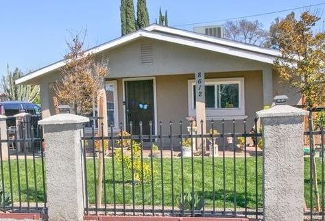 Photo of 8612 Smith St in Patterson, CA