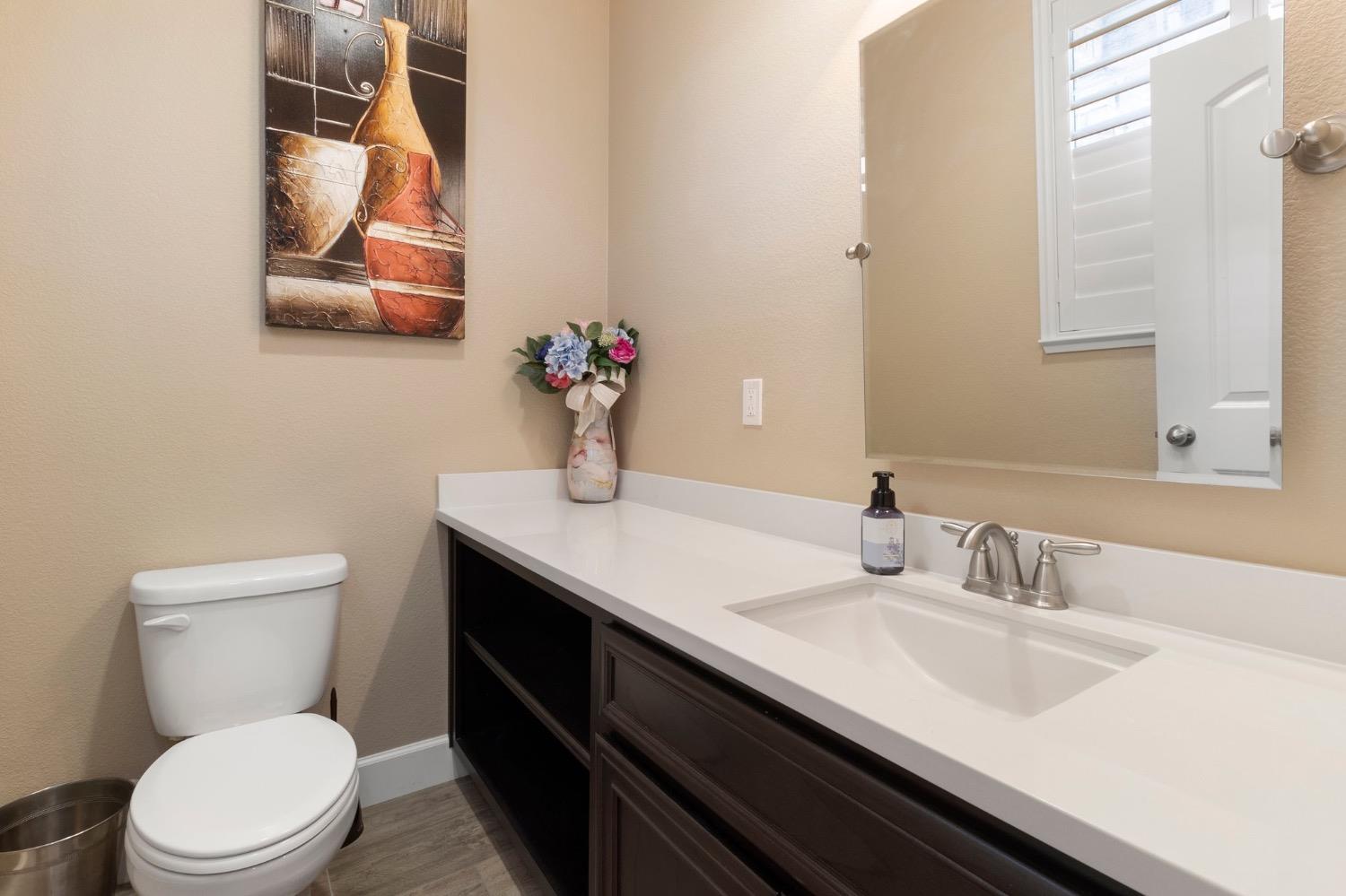 Detail Gallery Image 7 of 18 For 3785 Bethpage St, Turlock,  CA 95382 - 3 Beds | 2/1 Baths