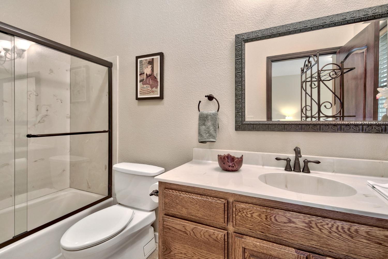 Detail Gallery Image 20 of 56 For 25195 Castlewood Ln, Colfax,  CA 95713 - 5 Beds | 5/1 Baths