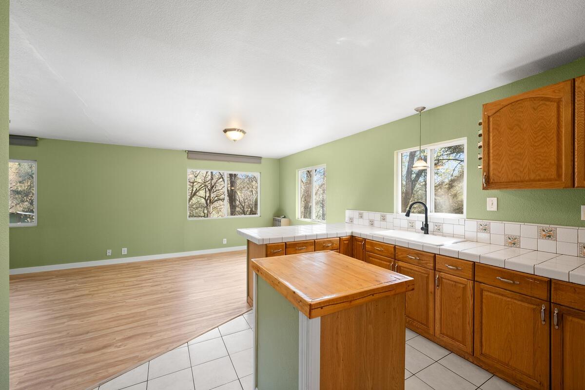 Detail Gallery Image 9 of 48 For 3900 Lou Allen Ln, Cool,  CA 95614 - 1 Beds | 1 Baths