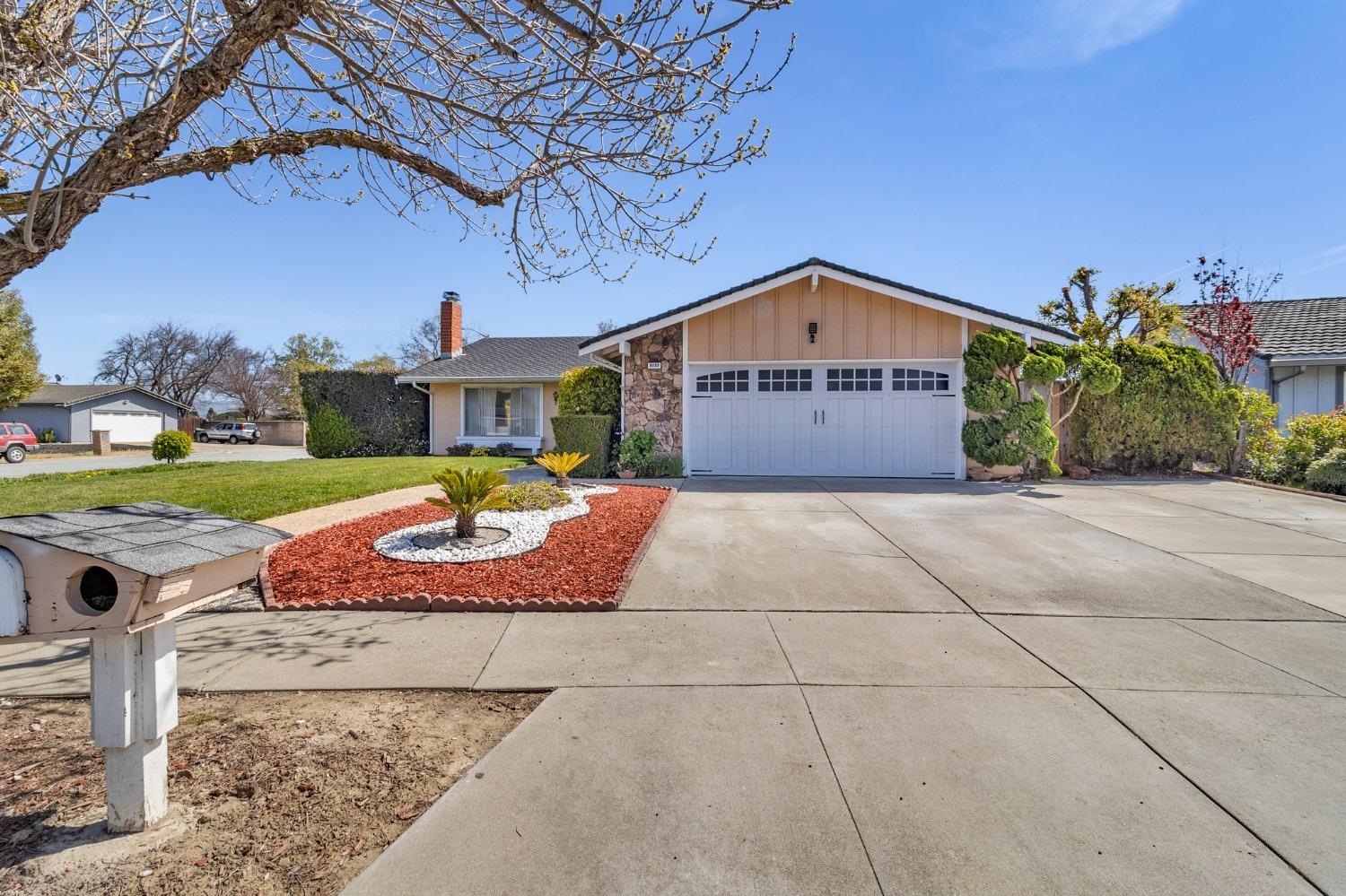 Merion Drive, Newark, California image 33