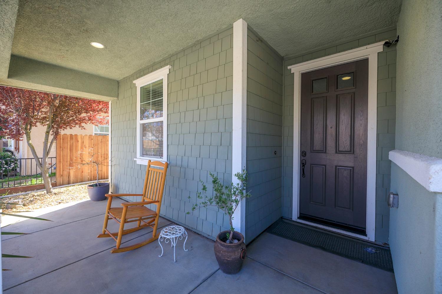 Detail Gallery Image 6 of 62 For 534 Monte Oro St, Manteca,  CA 95337 - 3 Beds | 2/1 Baths