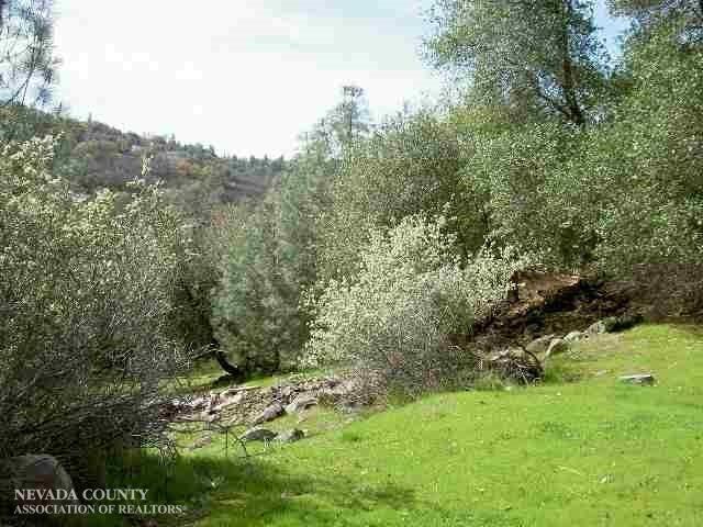 Detail Gallery Image 3 of 10 For 13726 Sun Forest Dr, Penn Valley,  CA 95946 - – Beds | – Baths