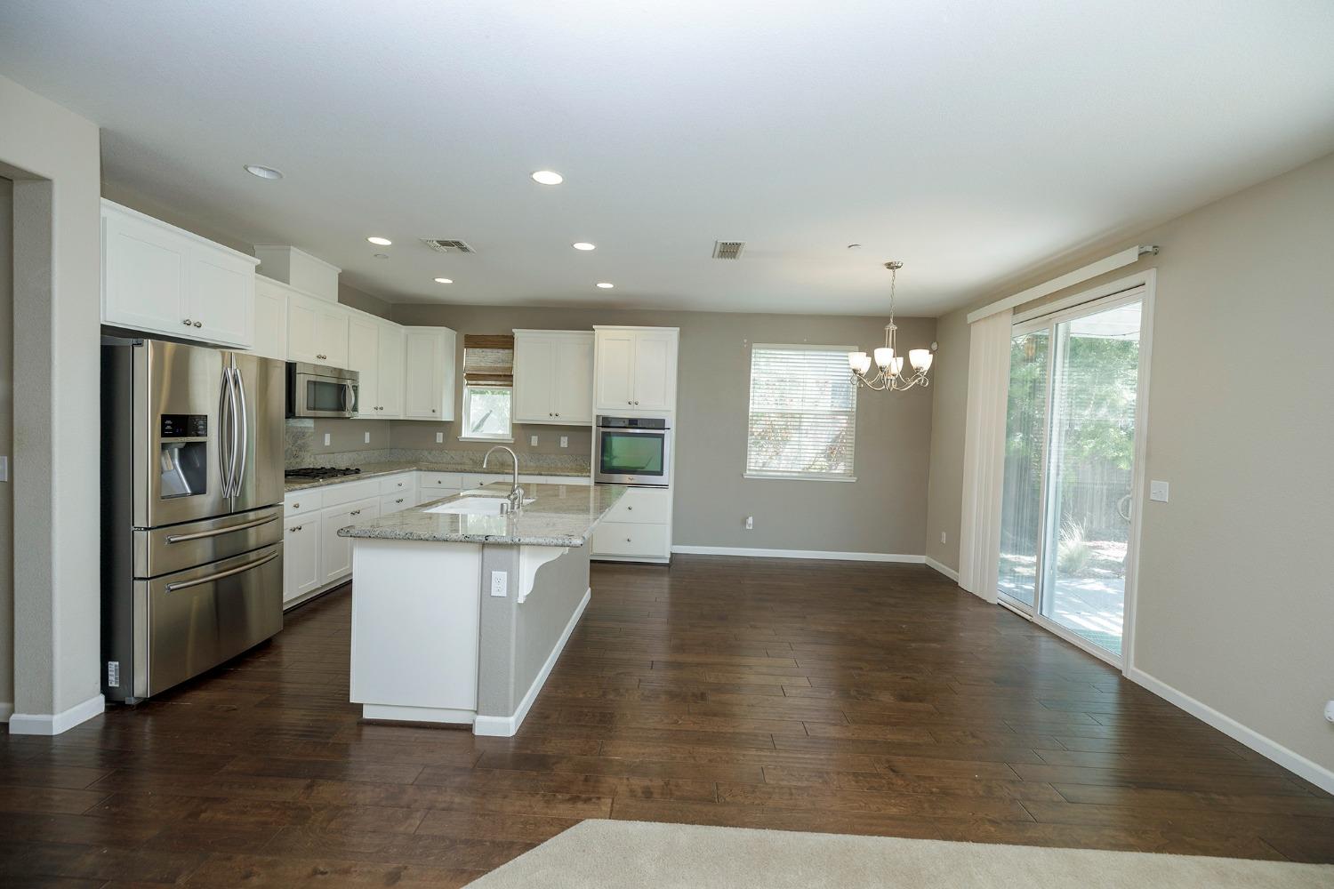 Detail Gallery Image 20 of 62 For 534 Monte Oro St, Manteca,  CA 95337 - 3 Beds | 2/1 Baths