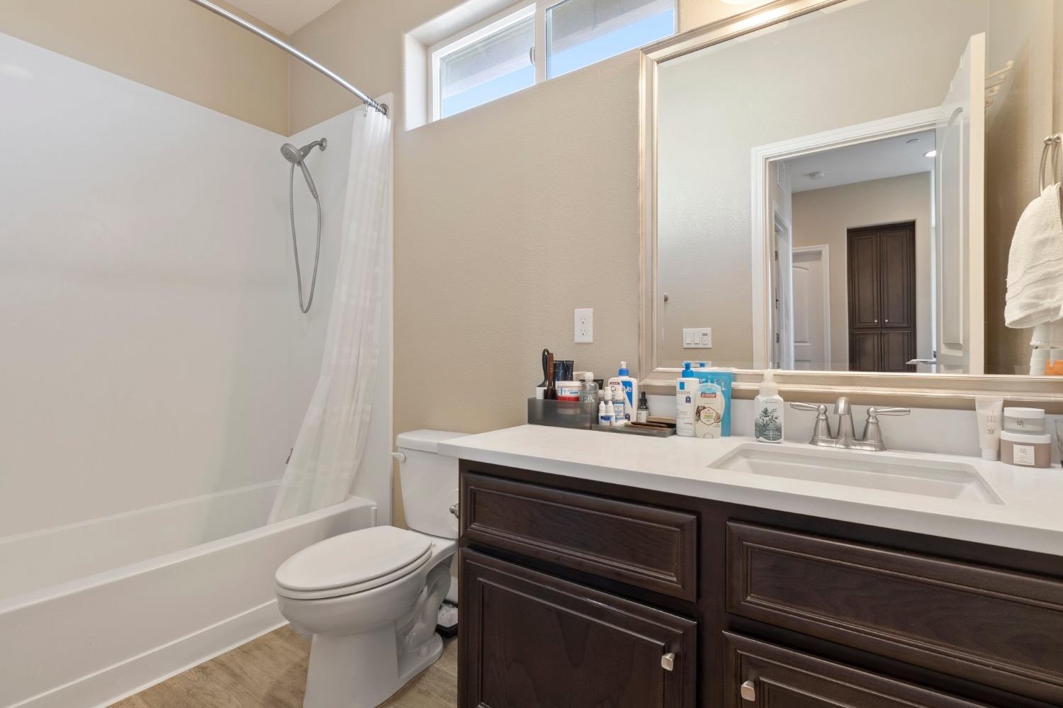 Detail Gallery Image 12 of 18 For 3785 Bethpage St, Turlock,  CA 95382 - 3 Beds | 2/1 Baths