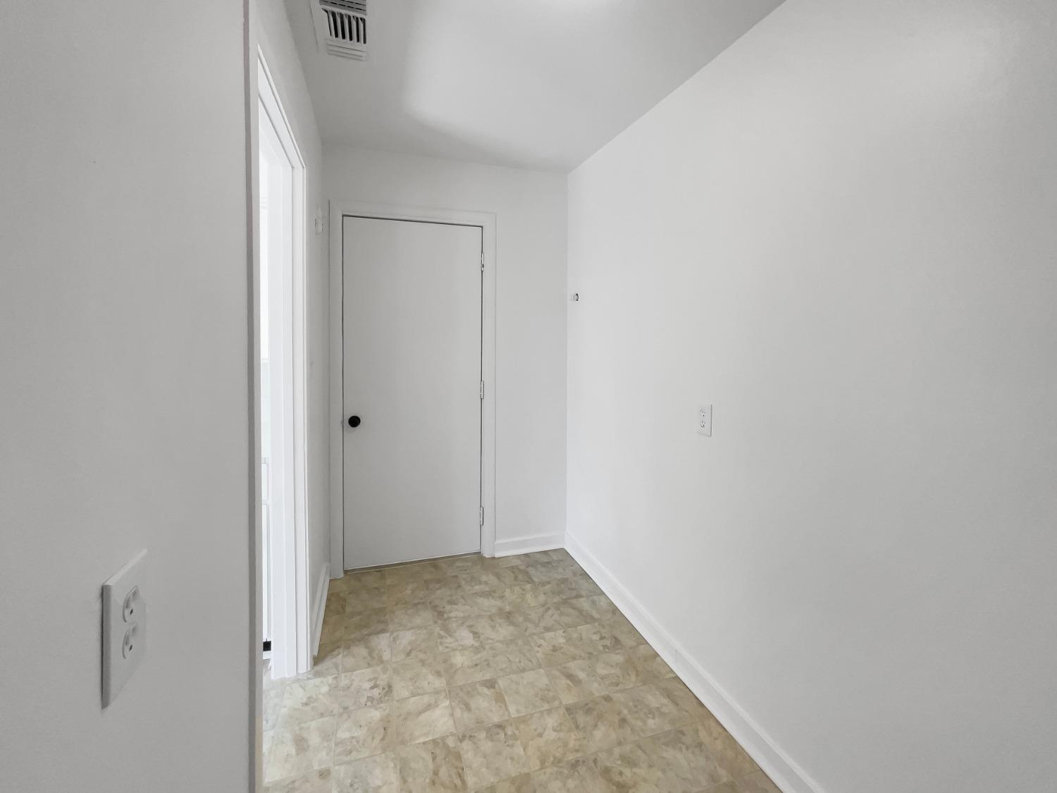 Detail Gallery Image 13 of 28 For 3446 64th St, Sacramento,  CA 95820 - 2 Beds | 1 Baths