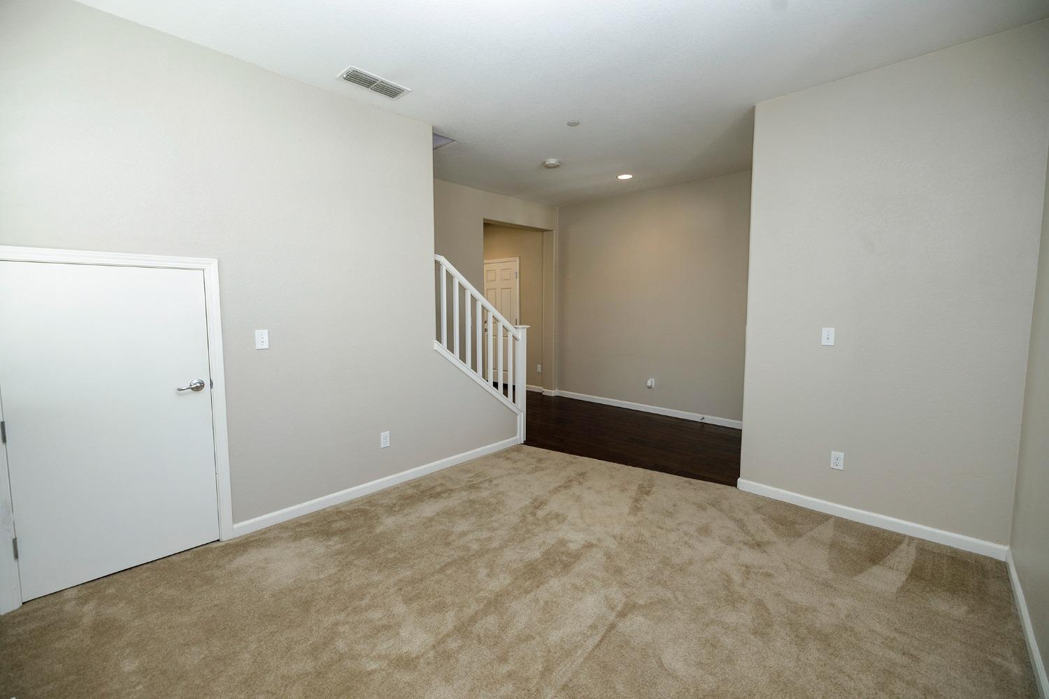 Detail Gallery Image 10 of 62 For 534 Monte Oro St, Manteca,  CA 95337 - 3 Beds | 2/1 Baths