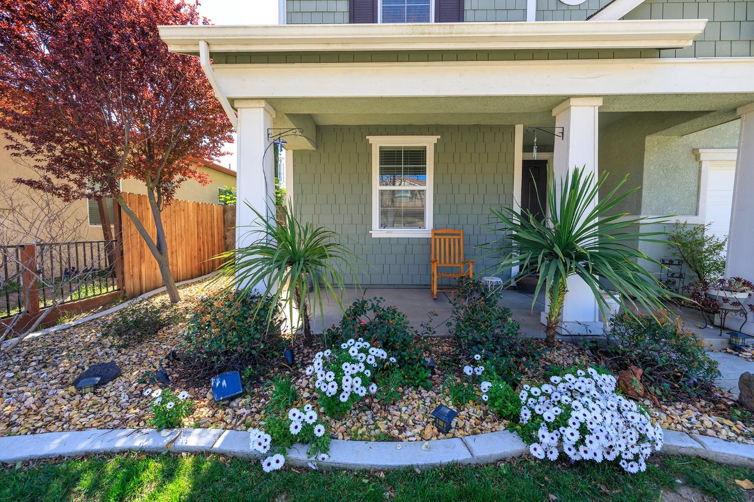 Detail Gallery Image 5 of 62 For 534 Monte Oro St, Manteca,  CA 95337 - 3 Beds | 2/1 Baths