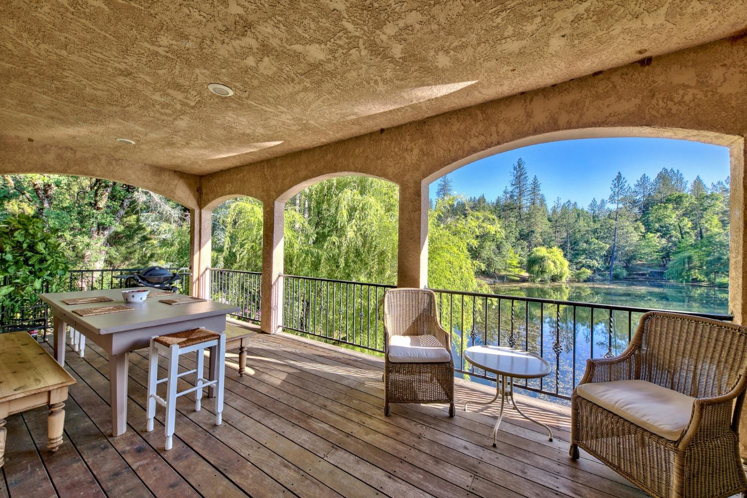 Detail Gallery Image 25 of 56 For 25195 Castlewood Ln, Colfax,  CA 95713 - 3 Beds | 3/1 Baths