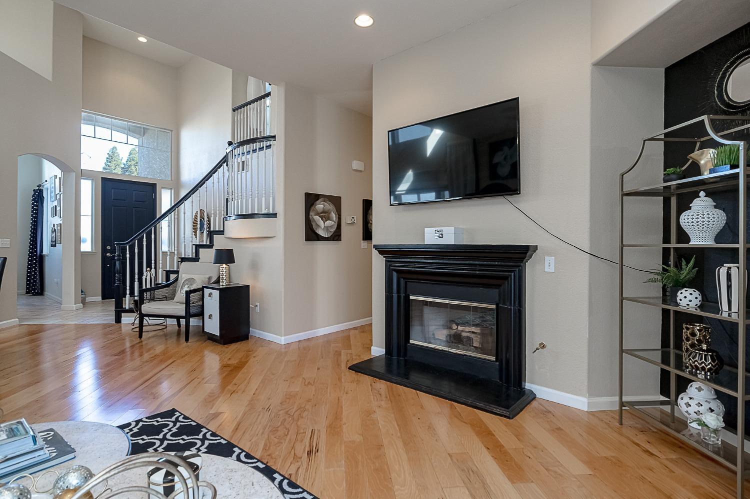 Detail Gallery Image 18 of 42 For 1720 Seven Falls Dr, Modesto,  CA 95355 - 3 Beds | 2/1 Baths