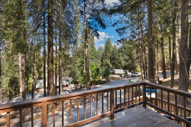 Detail Gallery Image 9 of 39 For 5750 Lupin Ln, Pollock Pines,  CA 95726 - 3 Beds | 2 Baths