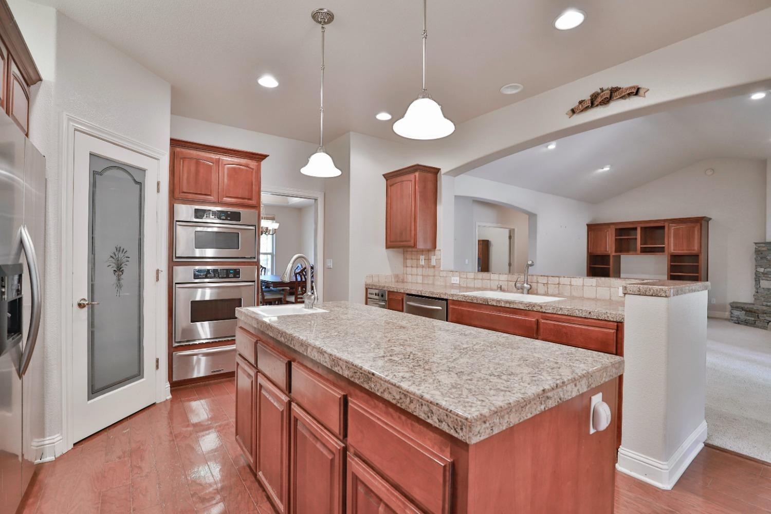 Detail Gallery Image 7 of 44 For 6141 Keeble Ln, Camino,  CA 95709 - 3 Beds | 2/1 Baths