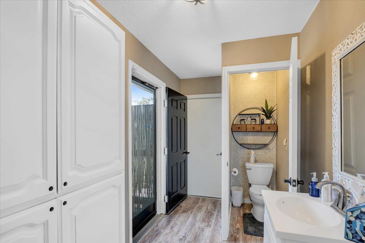 Detail Gallery Image 43 of 77 For 3839 Signal Hill Trl, Copperopolis,  CA 95228 - 3 Beds | 2/1 Baths