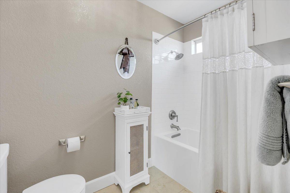 Detail Gallery Image 35 of 77 For 3839 Signal Hill Trl, Copperopolis,  CA 95228 - 3 Beds | 2/1 Baths