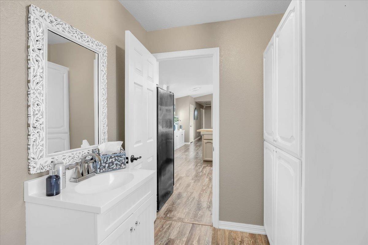 Detail Gallery Image 42 of 77 For 3839 Signal Hill Trl, Copperopolis,  CA 95228 - 3 Beds | 2/1 Baths