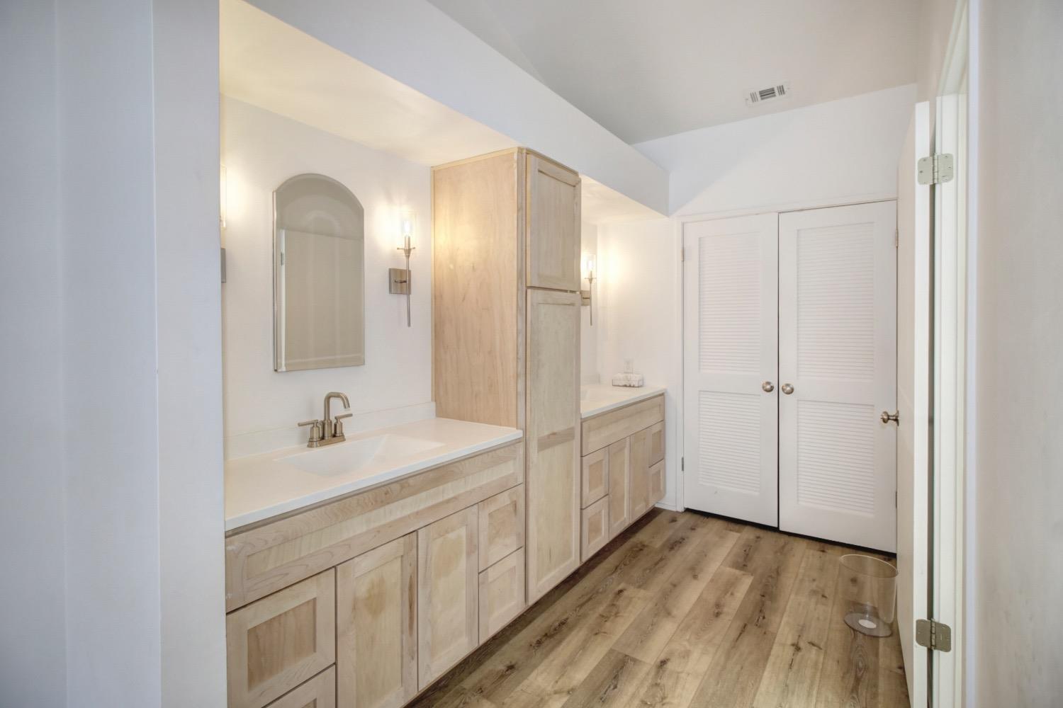 Detail Gallery Image 33 of 59 For 11330 Gold Country Blvd, Gold River,  CA 95670 - 3 Beds | 2/1 Baths