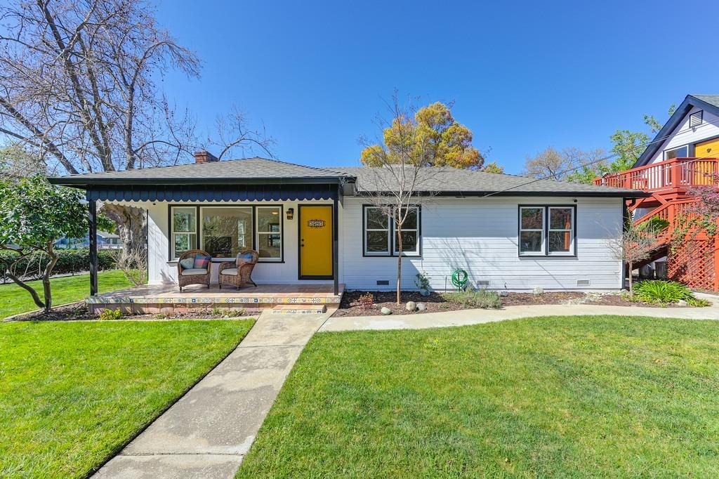 Photo of 7547 Mariposa Ave in Citrus Heights, CA