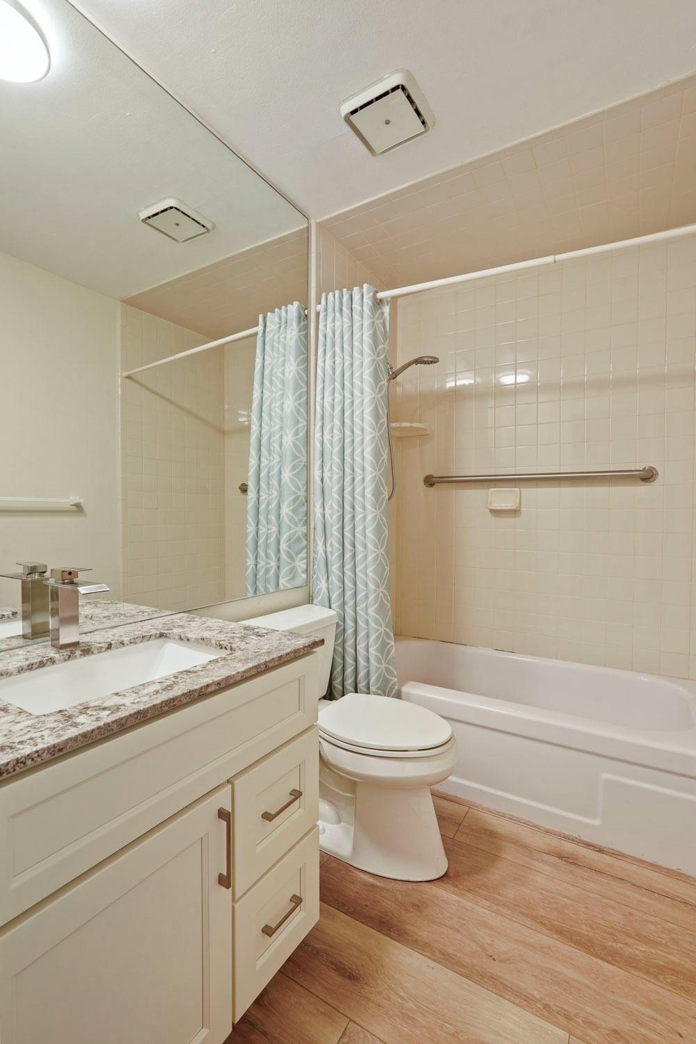 Detail Gallery Image 19 of 31 For 3770 W Benjamin Holt Dr #13,  Stockton,  CA 95219 - 2 Beds | 2 Baths