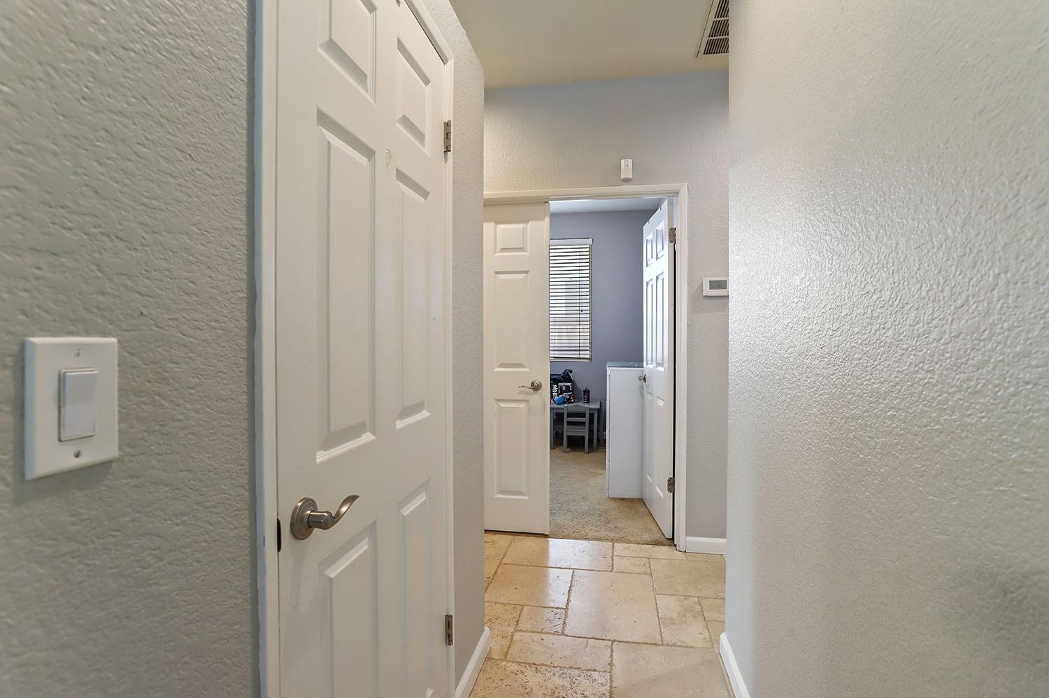 Detail Gallery Image 14 of 27 For 5547 Thornhill Ct, Stockton,  CA 95219 - 3 Beds | 2 Baths