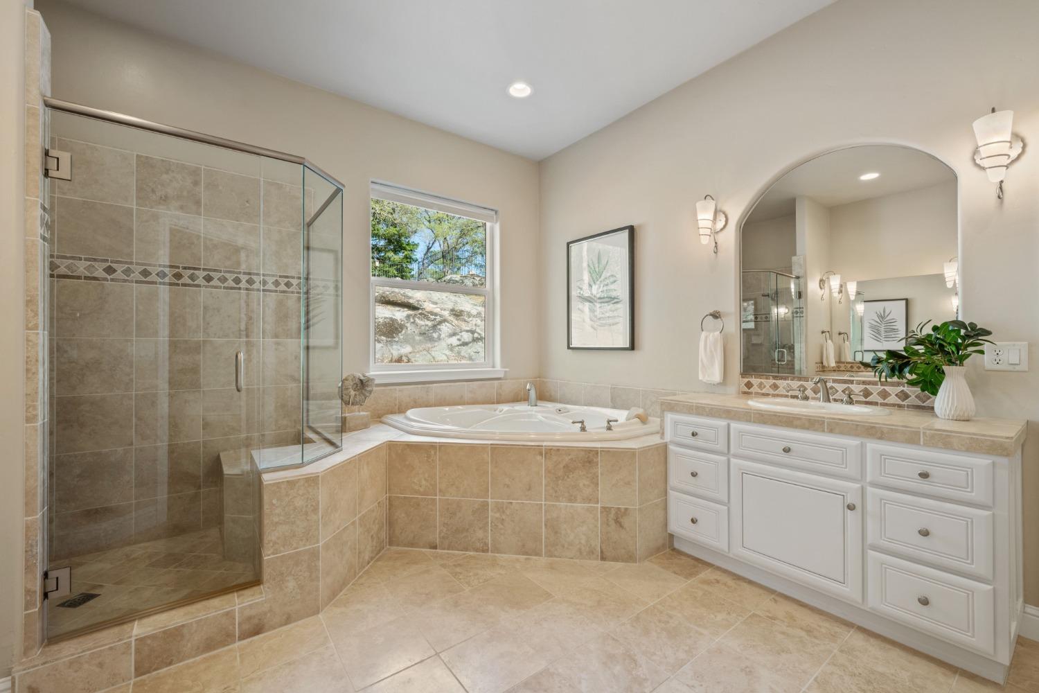 Detail Gallery Image 34 of 75 For 9604 Drambuie Ct, Loomis,  CA 95650 - 4 Beds | 4/1 Baths