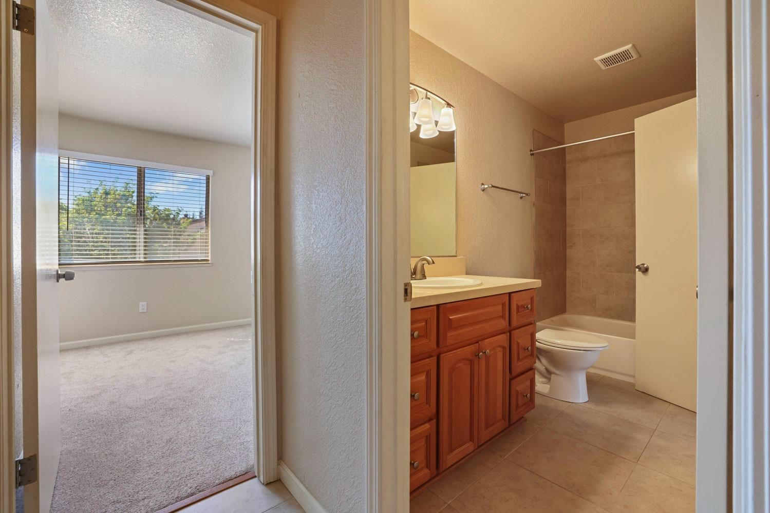 Detail Gallery Image 21 of 41 For 3120 Andre Ln, Turlock,  CA 95382 - 2 Beds | 1/1 Baths