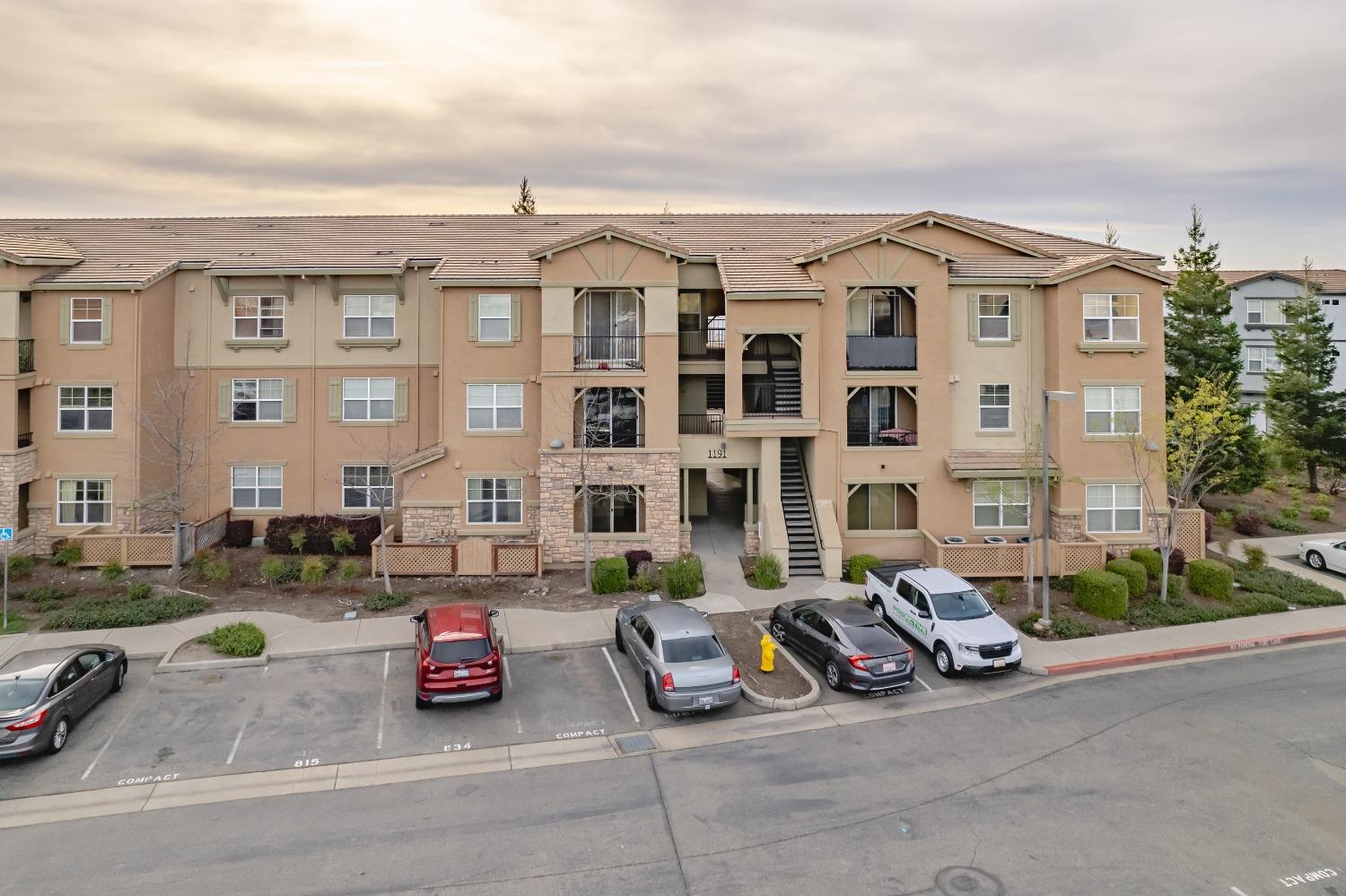 Detail Gallery Image 2 of 20 For 1191 Whitney Ranch Pkwy #814,  Rocklin,  CA 95765 - 2 Beds | 2 Baths