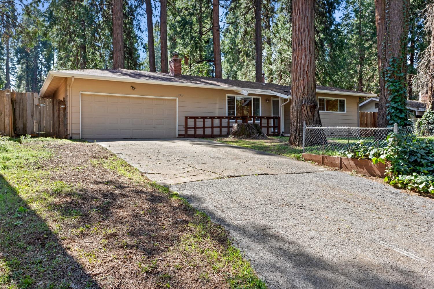 Detail Gallery Image 2 of 19 For 2803 Loyal Ln, Pollock Pines,  CA 95726 - 2 Beds | 1 Baths