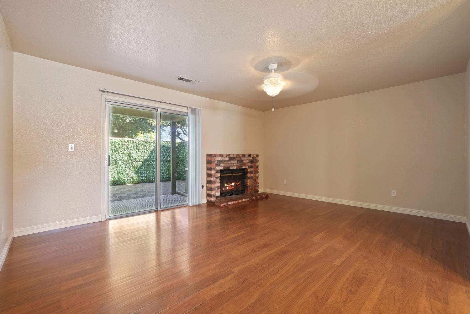 Detail Gallery Image 16 of 41 For 3120 Andre Ln, Turlock,  CA 95382 - 2 Beds | 1/1 Baths