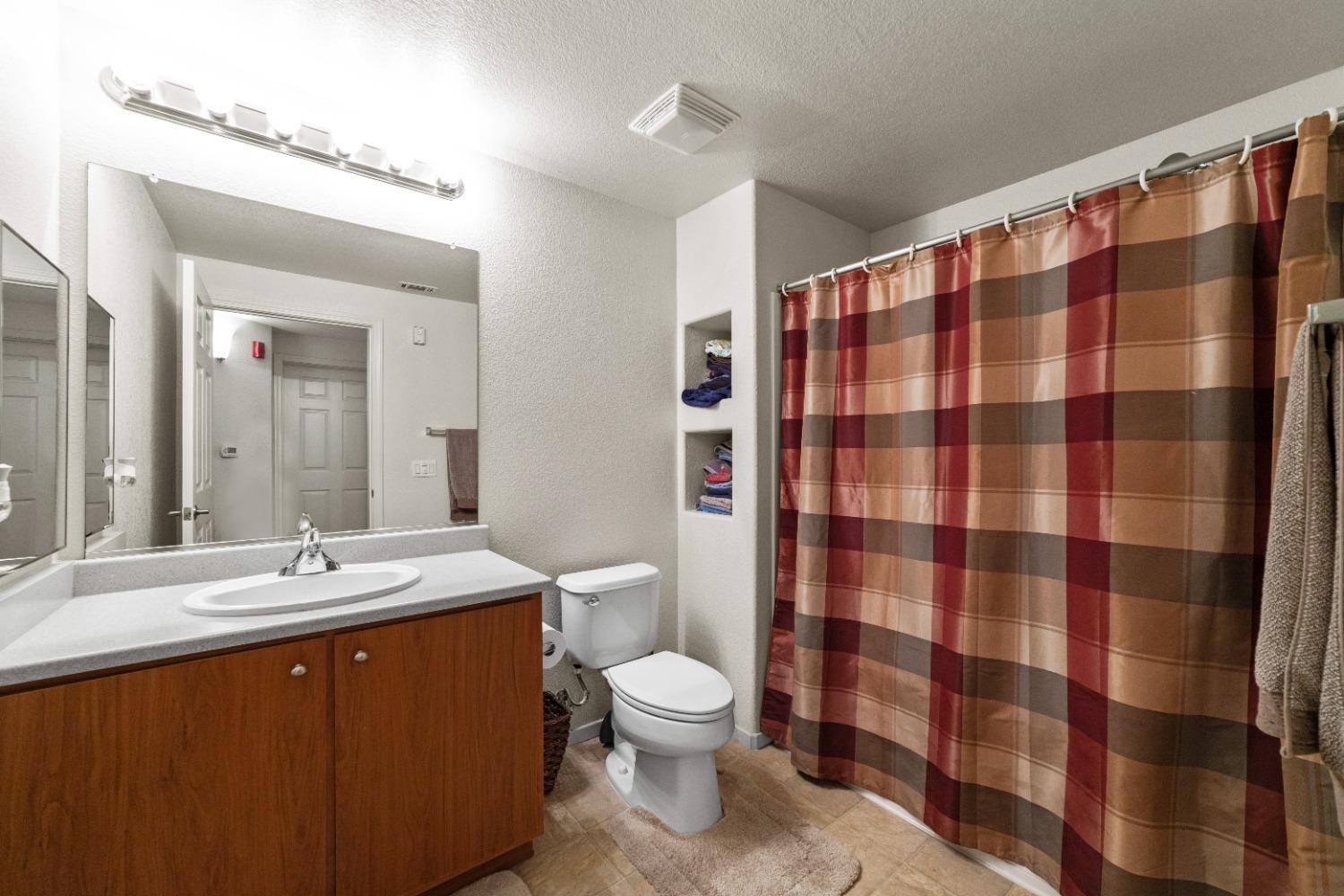 Detail Gallery Image 6 of 20 For 1191 Whitney Ranch Pkwy #814,  Rocklin,  CA 95765 - 2 Beds | 2 Baths