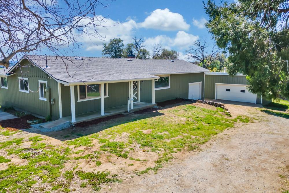 Photo of 2460 Rimrock Rd in Placerville, CA