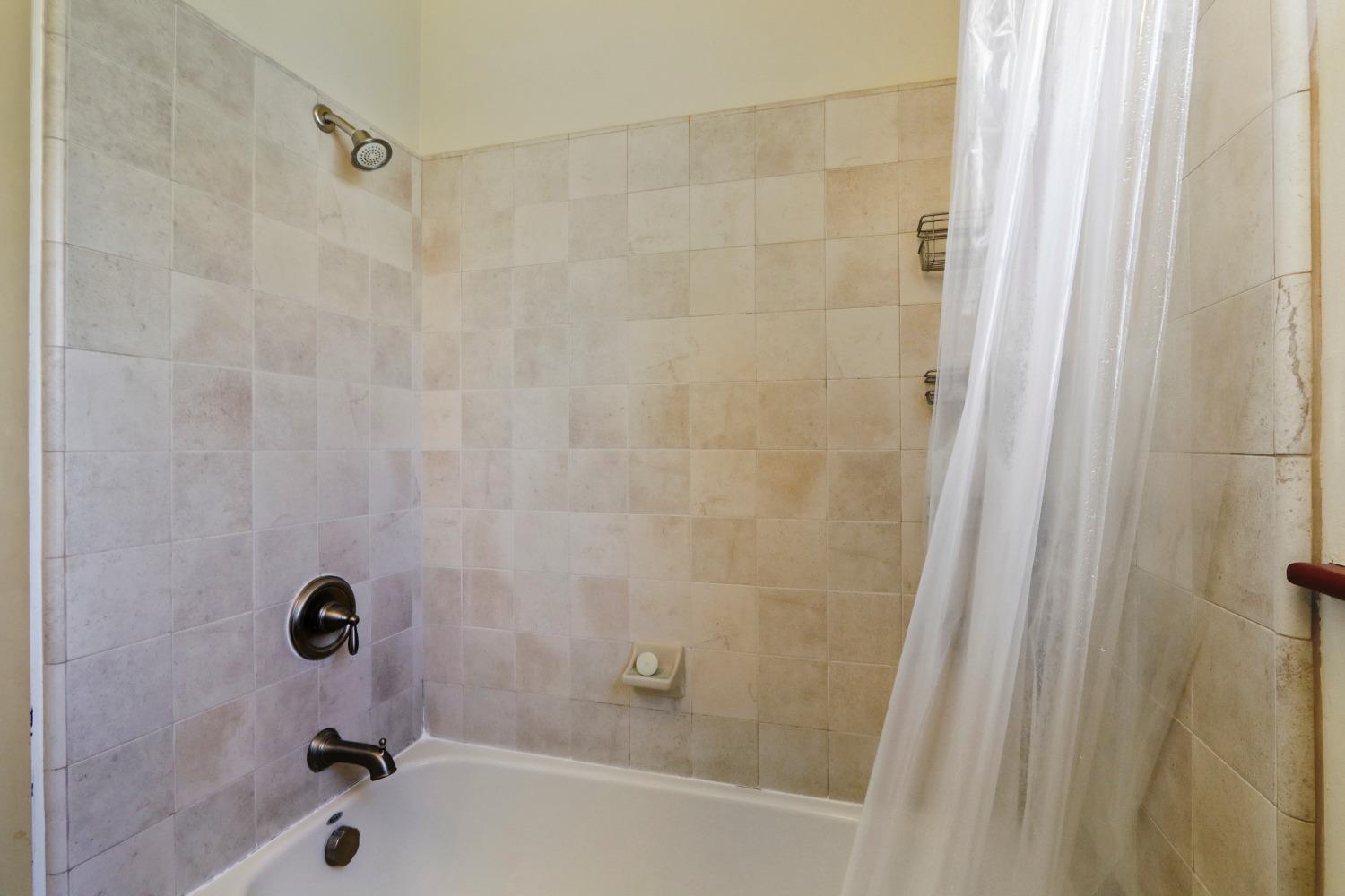 Detail Gallery Image 18 of 37 For 3624 Ardmore Rd, Sacramento,  CA 95821 - 4 Beds | 1/1 Baths