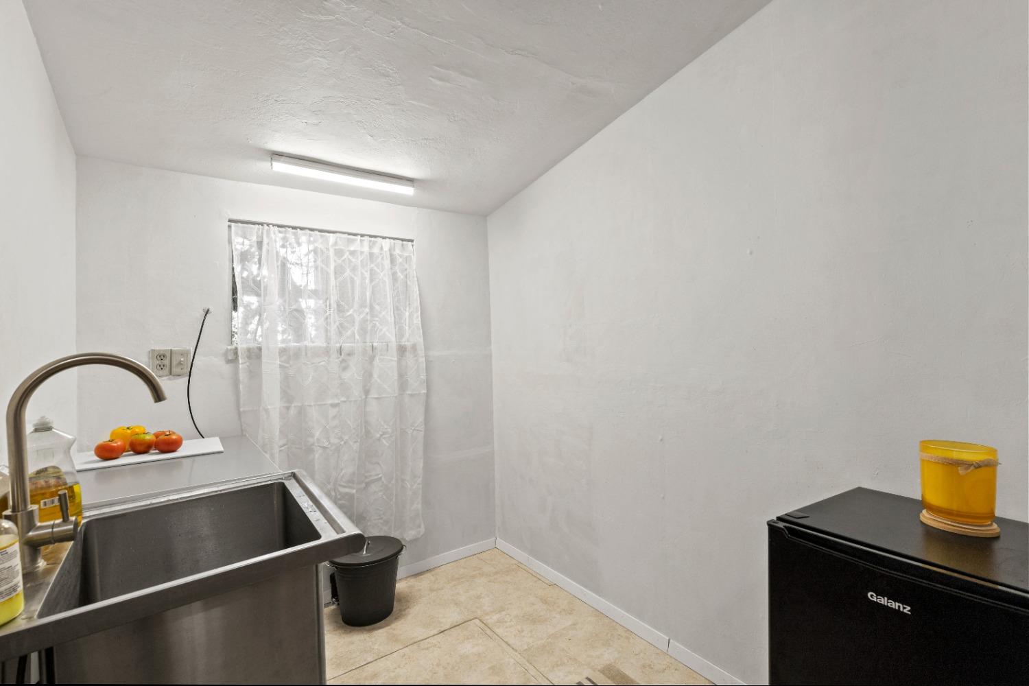 Detail Gallery Image 18 of 23 For 140 Oak St, Maxwell,  CA 95955 - 1 Beds | 1/1 Baths