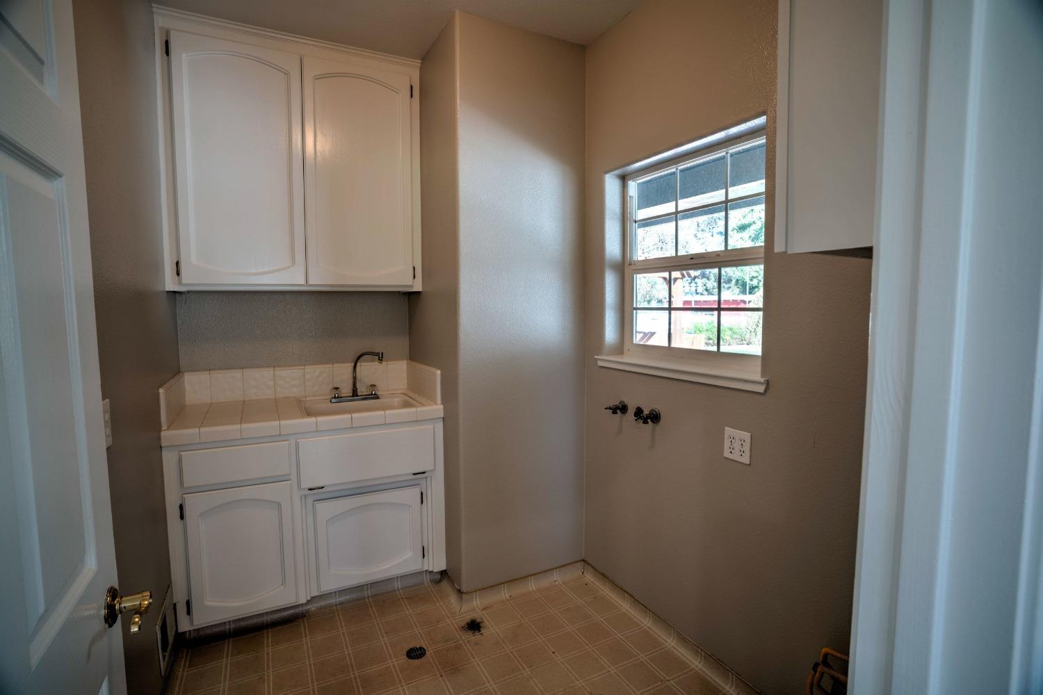 Detail Gallery Image 34 of 98 For 5362 Mendes Ct, Atwater,  CA 95301 - 3 Beds | 2/1 Baths