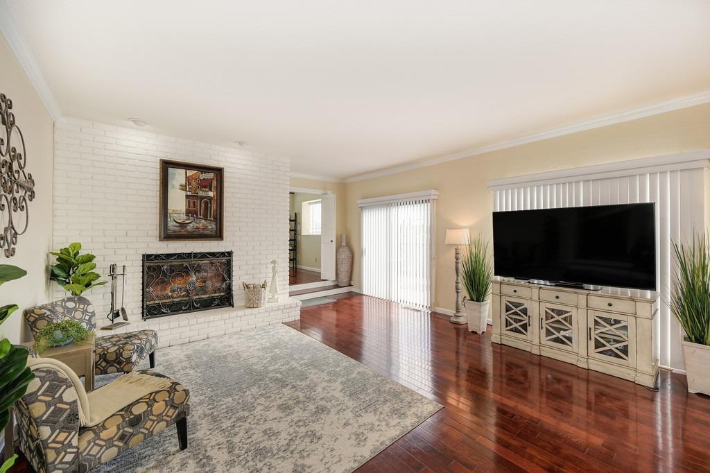 Detail Gallery Image 10 of 56 For 14921 Lago Dr, Rancho Murieta,  CA 95683 - 3 Beds | 2 Baths