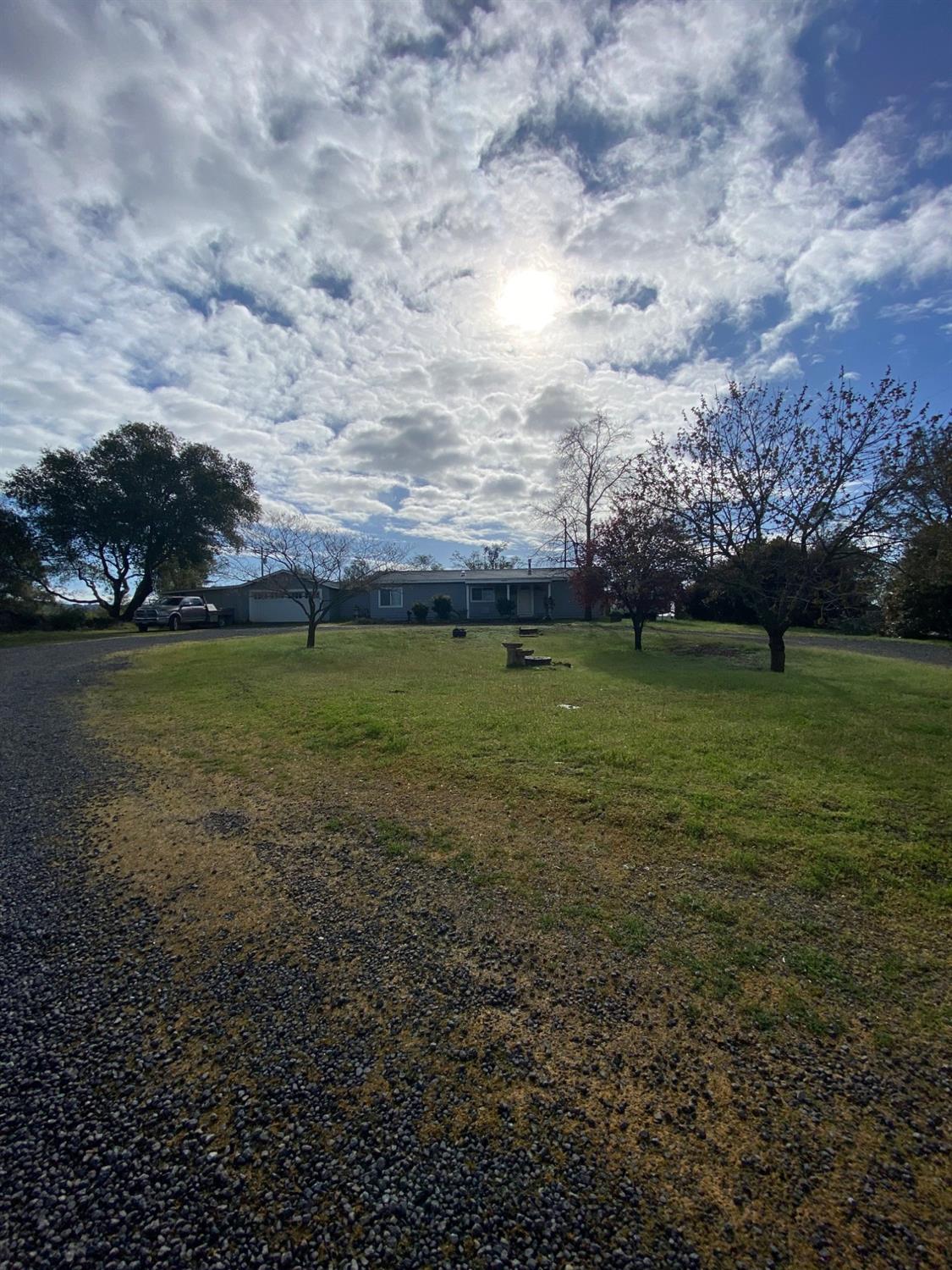 Photo of 2604 Choctaw Rd in Copperopolis, CA