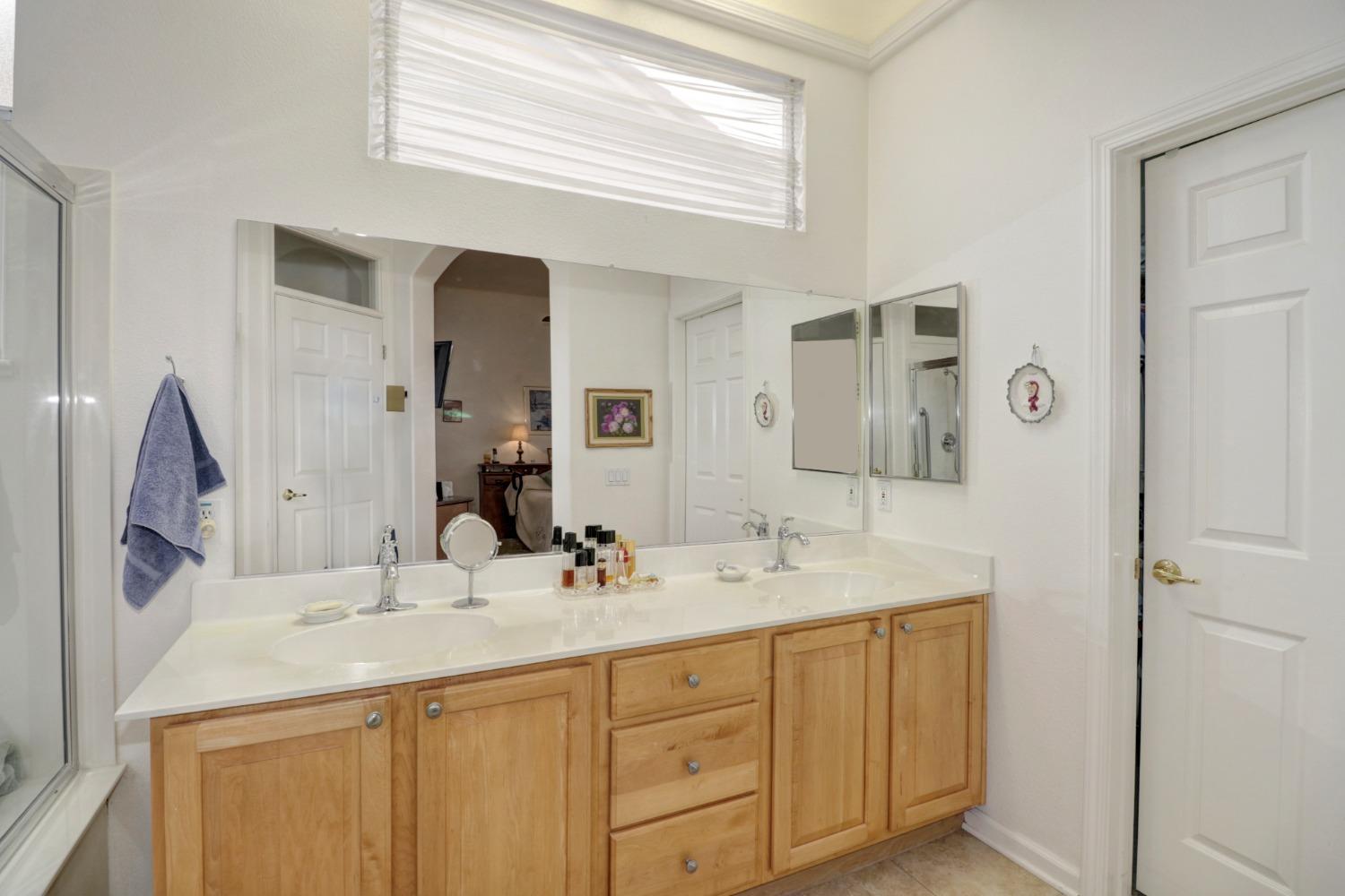 Detail Gallery Image 22 of 38 For 4573 Coach Lamp Ln, Roseville,  CA 95747 - 2 Beds | 2 Baths