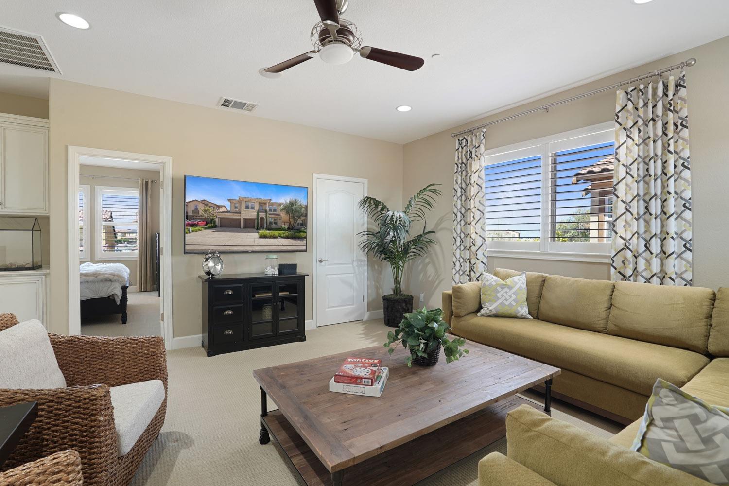 Detail Gallery Image 31 of 48 For 3792 Castellina Way, Manteca,  CA 95337 - 4 Beds | 3/1 Baths