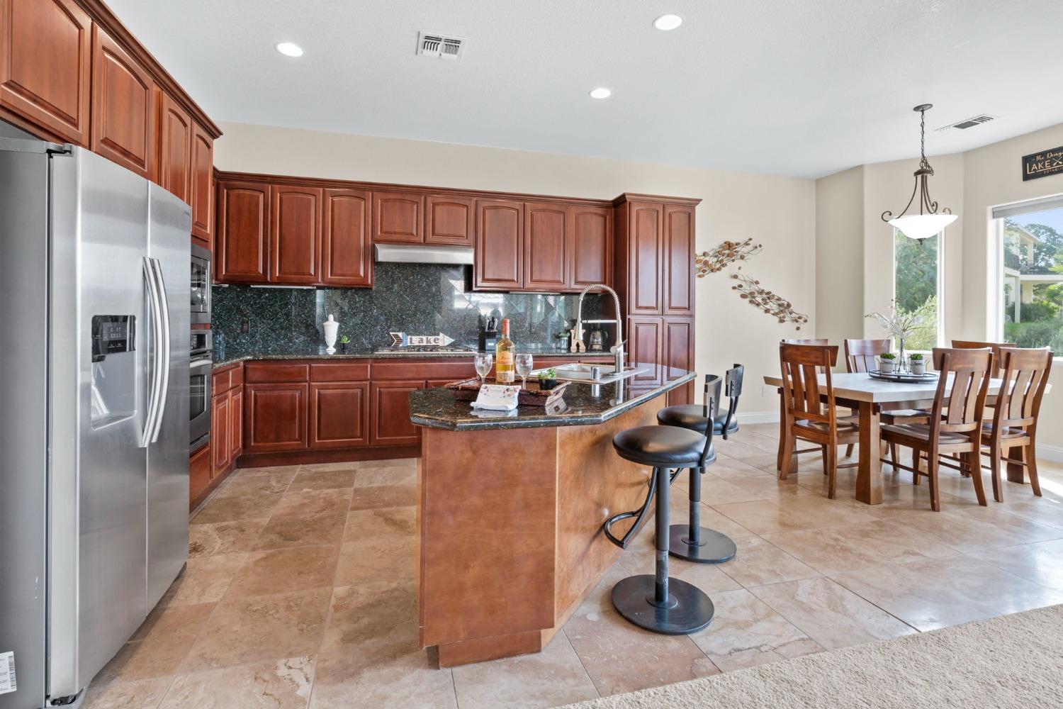 Detail Gallery Image 14 of 98 For 142 Athena Dr #27,  Copperopolis,  CA 95228 - 3 Beds | 2/1 Baths