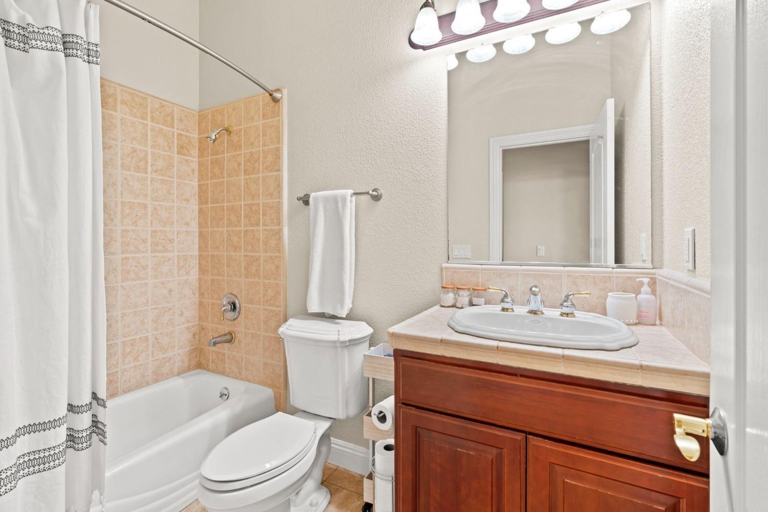 Detail Gallery Image 24 of 98 For 142 Athena Dr #27,  Copperopolis,  CA 95228 - 3 Beds | 2/1 Baths