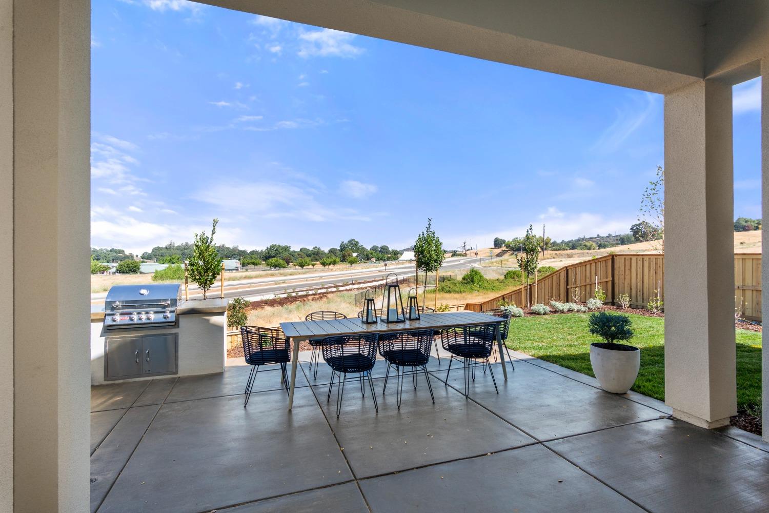 Detail Gallery Image 11 of 18 For 201 Pryor Ct, Rescue,  CA 95672 - 5 Beds | 4/1 Baths