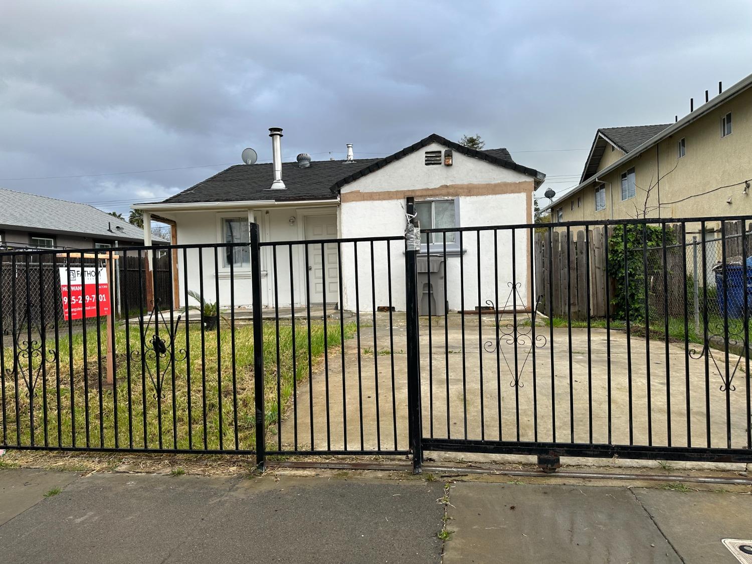 Photo of 3404 22nd Ave in Sacramento, CA