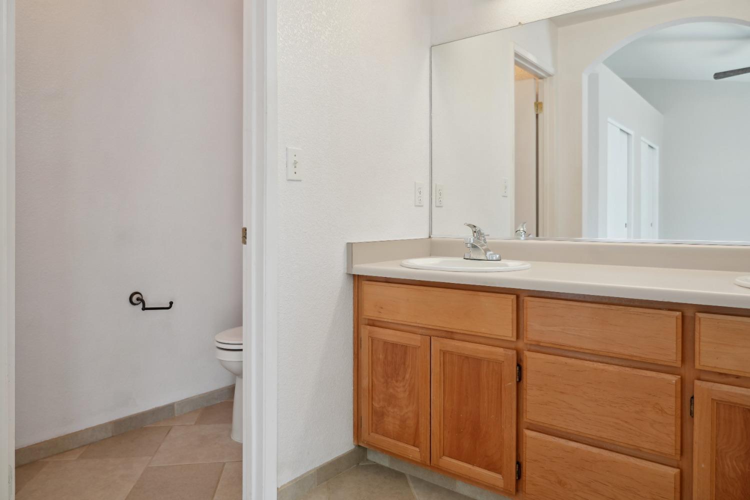 Detail Gallery Image 14 of 38 For 2052 Hastings Dr, Los Banos,  CA 93635 - 4 Beds | 2 Baths