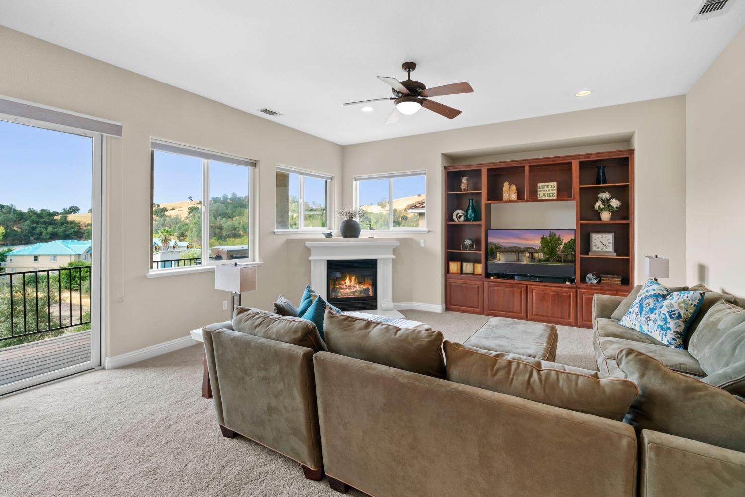 Detail Gallery Image 11 of 98 For 142 Athena Dr #27,  Copperopolis,  CA 95228 - 3 Beds | 2/1 Baths