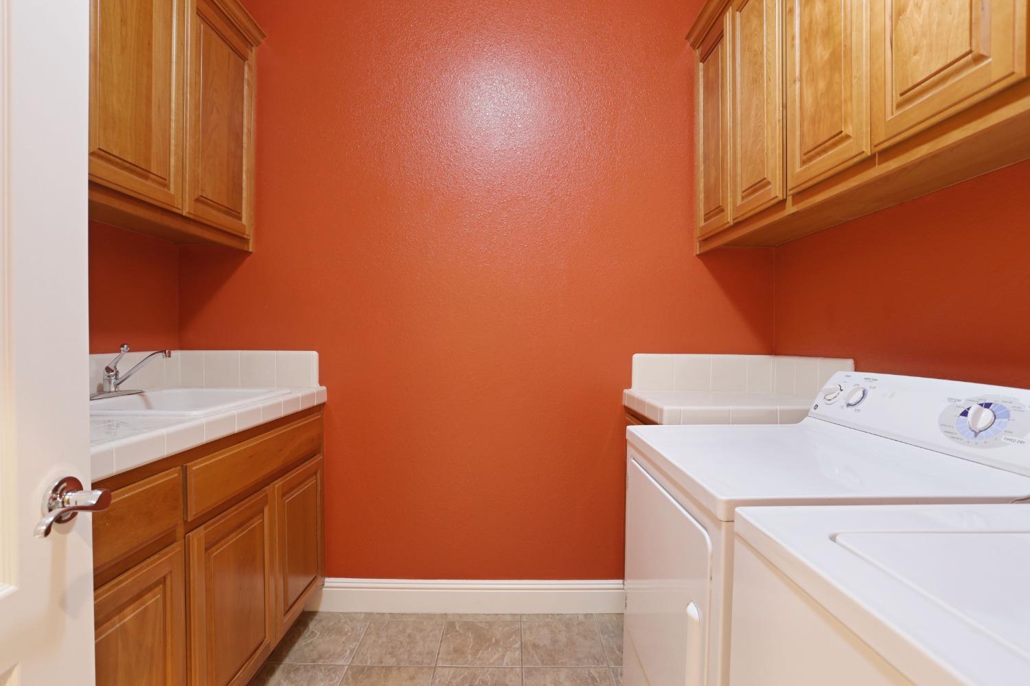 Detail Gallery Image 35 of 58 For 1303 Cottage Grove Ct, Tracy,  CA 95377 - 3 Beds | 2/1 Baths