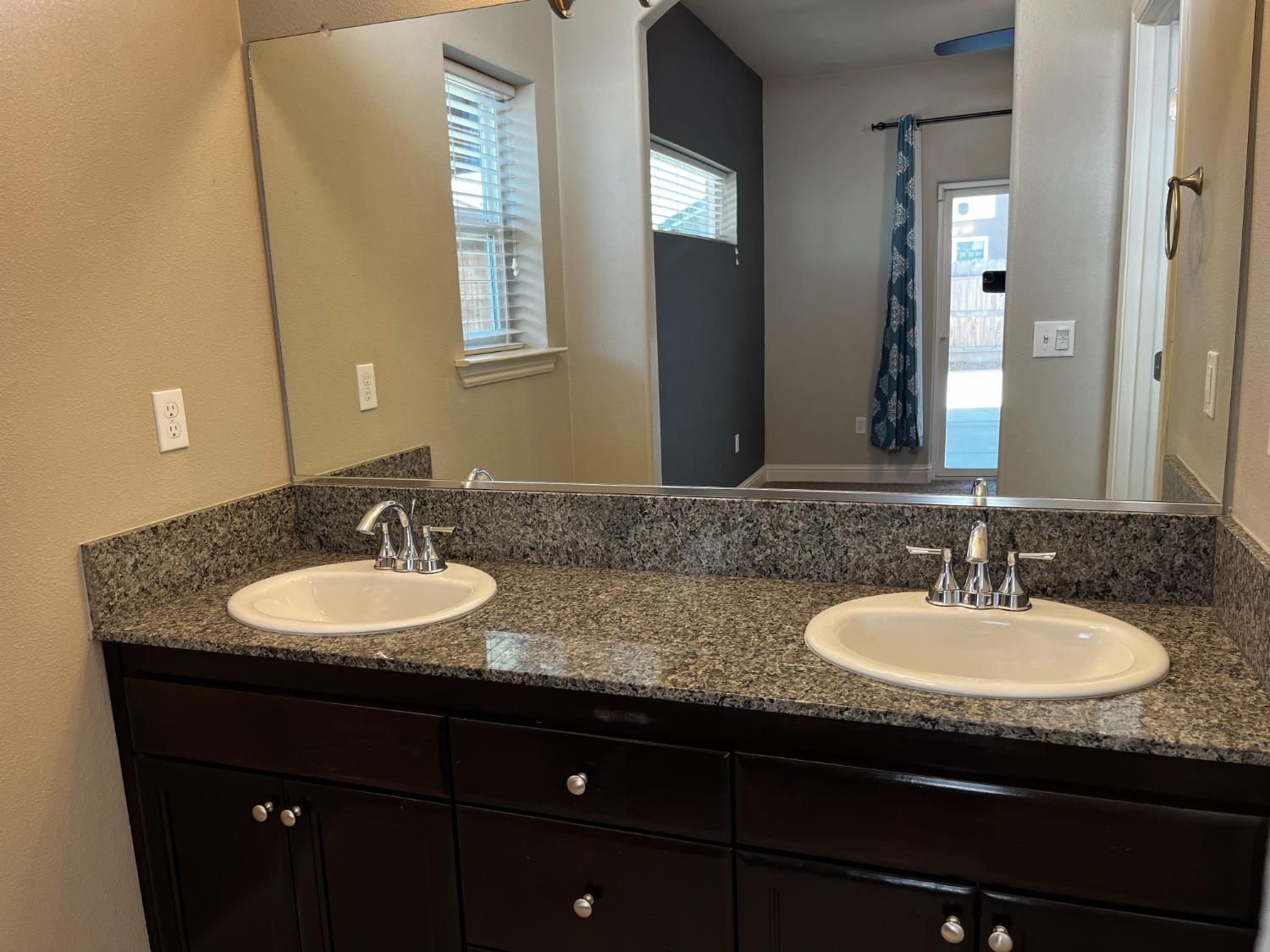 Detail Gallery Image 26 of 45 For 531 Canterbury Ct, Los Banos,  CA 93635 - 3 Beds | 2 Baths