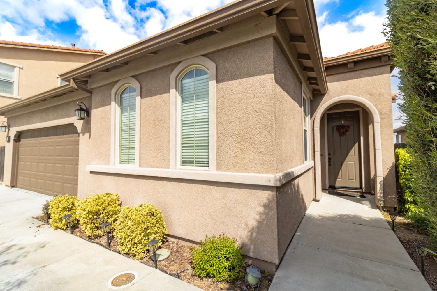 Detail Gallery Image 3 of 19 For 4341 Aplicella Ct, Manteca,  CA 95337 - 3 Beds | 2 Baths