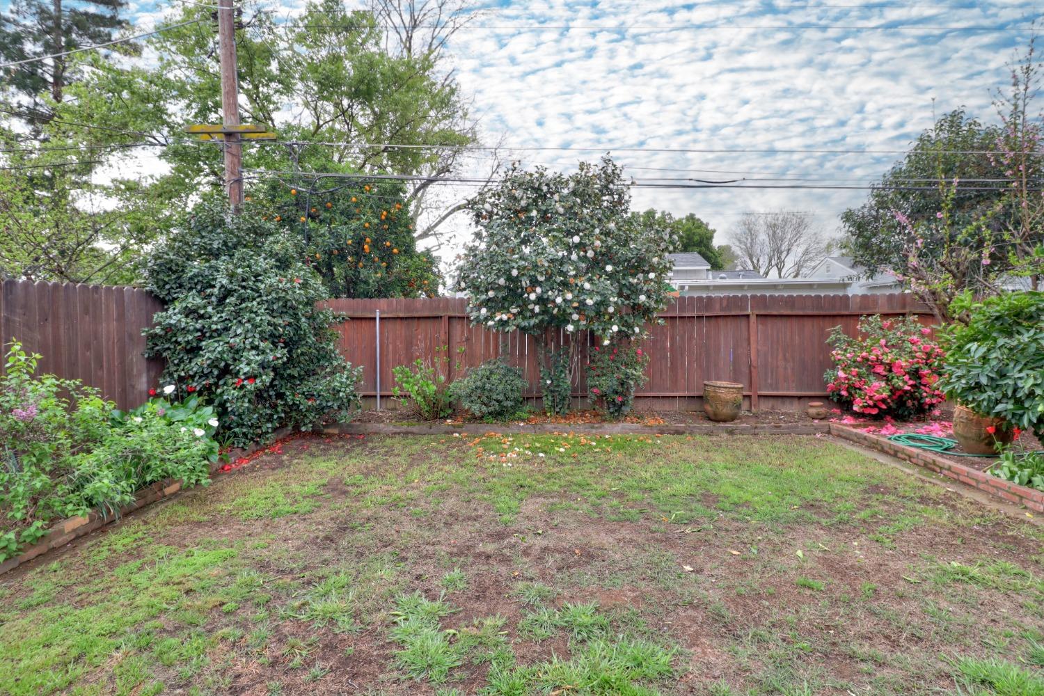 Detail Gallery Image 37 of 41 For 2516 Brentley Dr, Sacramento,  CA 95822 - 3 Beds | 2 Baths