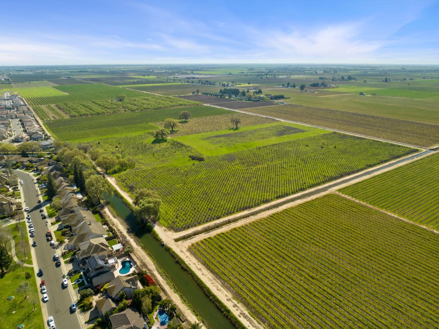 Photo of 199 W Sargent Rd in Lodi, CA