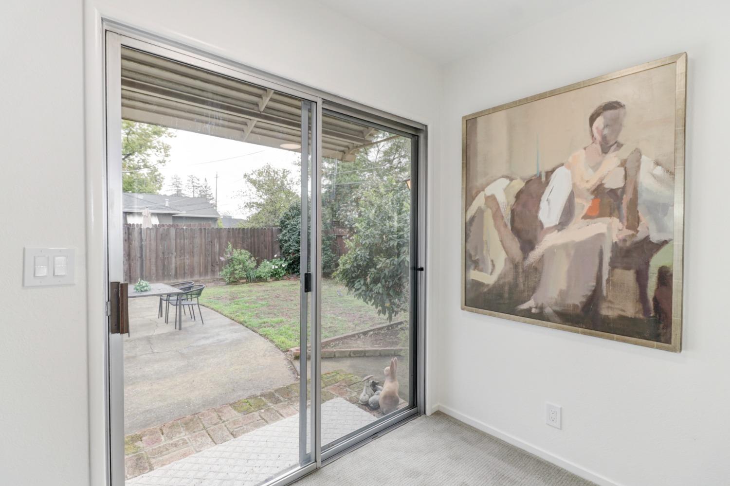 Detail Gallery Image 32 of 41 For 2516 Brentley Dr, Sacramento,  CA 95822 - 3 Beds | 2 Baths